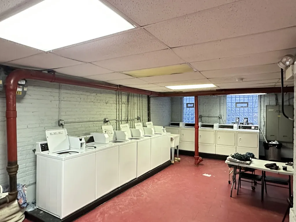 526 W Surf St, ,  60657, USA 60657-unit#2N-Chicago-IL