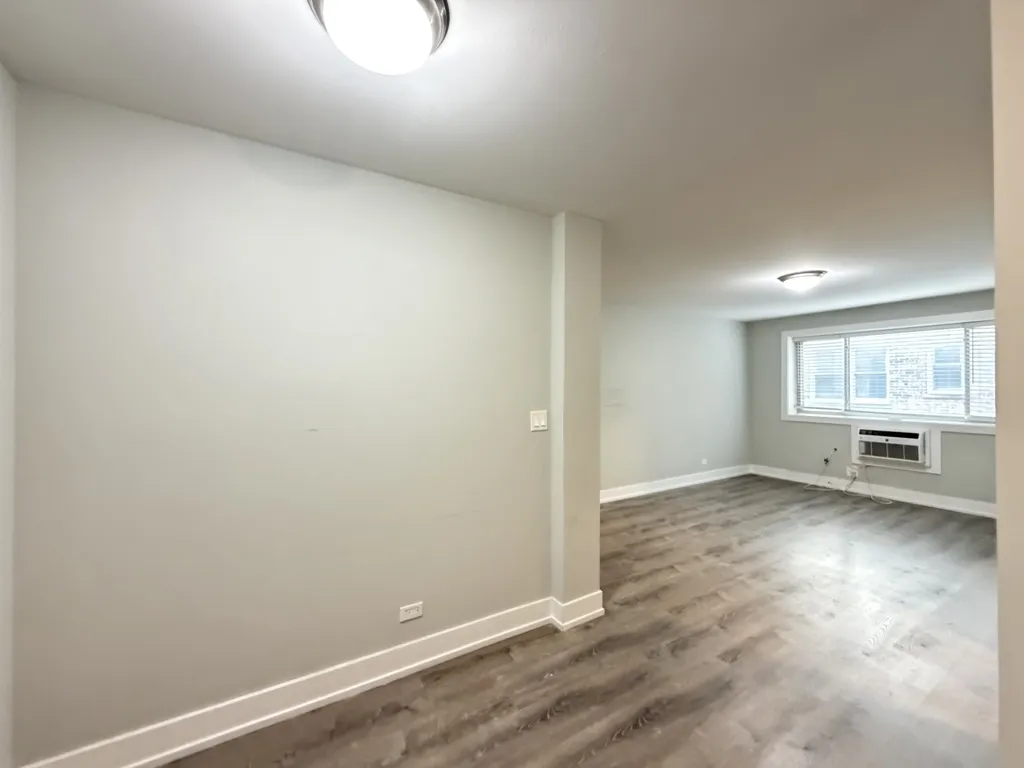 530 W Surf St, , 60657, USA 60657-unit#206-Chicago-IL