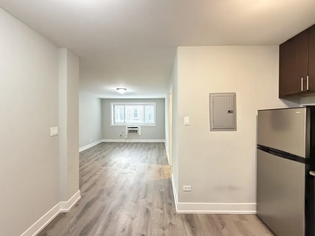 530 W Surf St, , 60657, USA 60657-unit#206-Chicago-IL