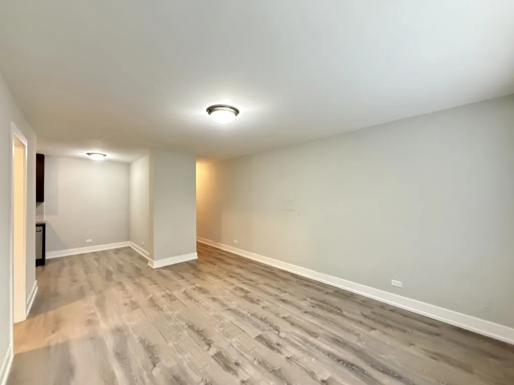 530 W Surf St, , 60657, USA 60657-unit#206-Chicago-IL