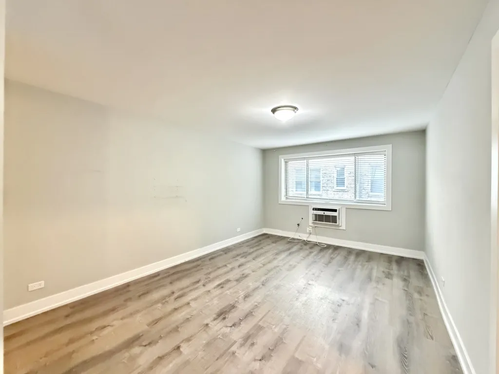 530 W Surf St, , 60657, USA 60657-unit#206-Chicago-IL