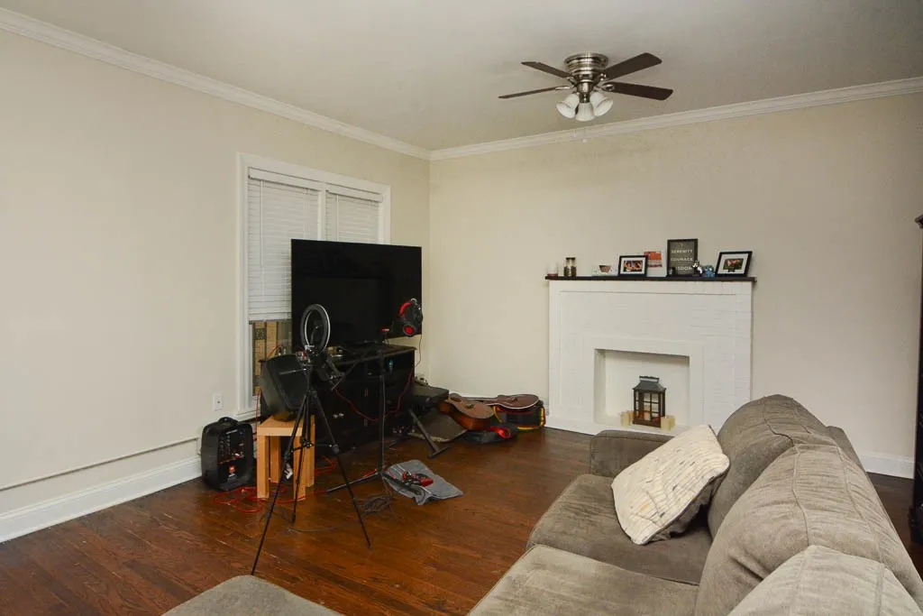 726 W Roscoe St, ,  60657, USA 60657-unit#2S-Chicago-IL