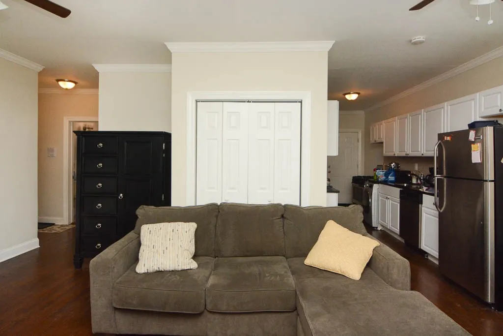 726 W Roscoe St, ,  60657, USA 60657-unit#2S-Chicago-IL