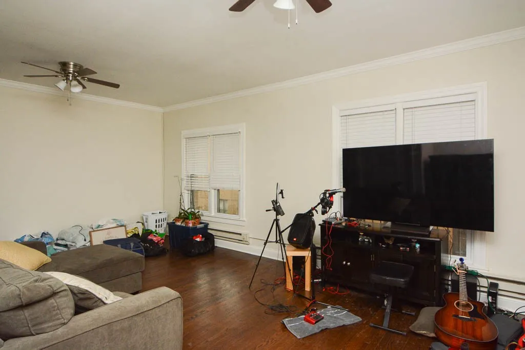 726 W Roscoe St, ,  60657, USA 60657-unit#2S-Chicago-IL