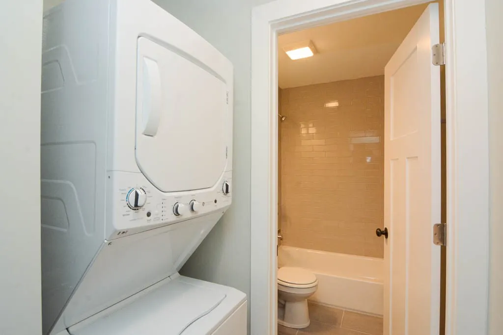 530 W Surf St, , 60657, USA 60657-unit#320-Chicago-IL