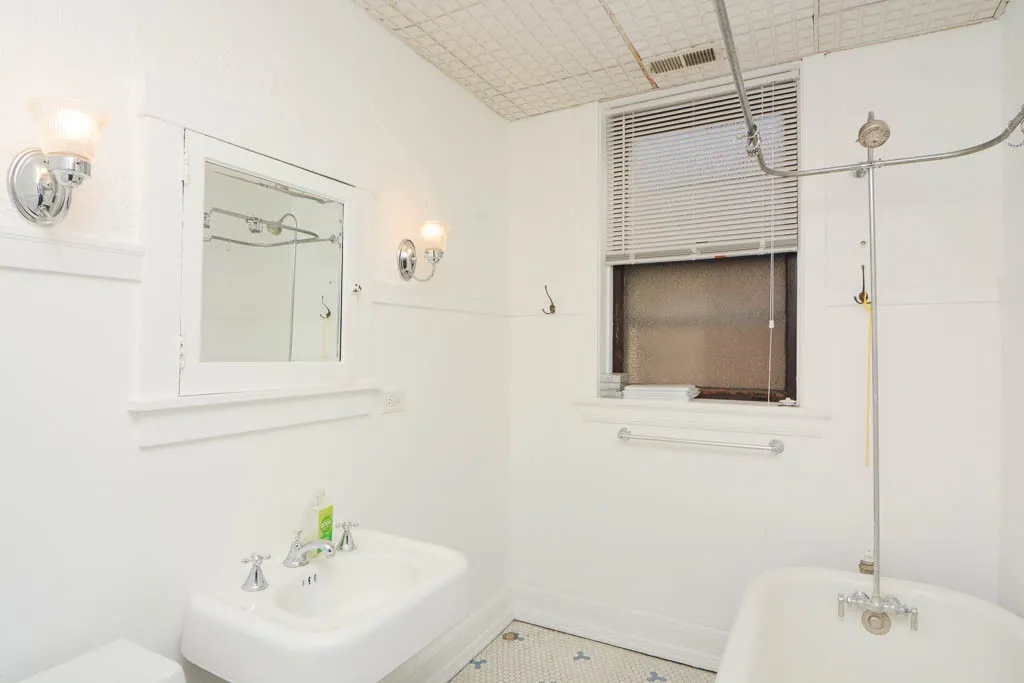 1309 W Newport Ave, , 60657, USA 60657-unit#2-Chicago-IL