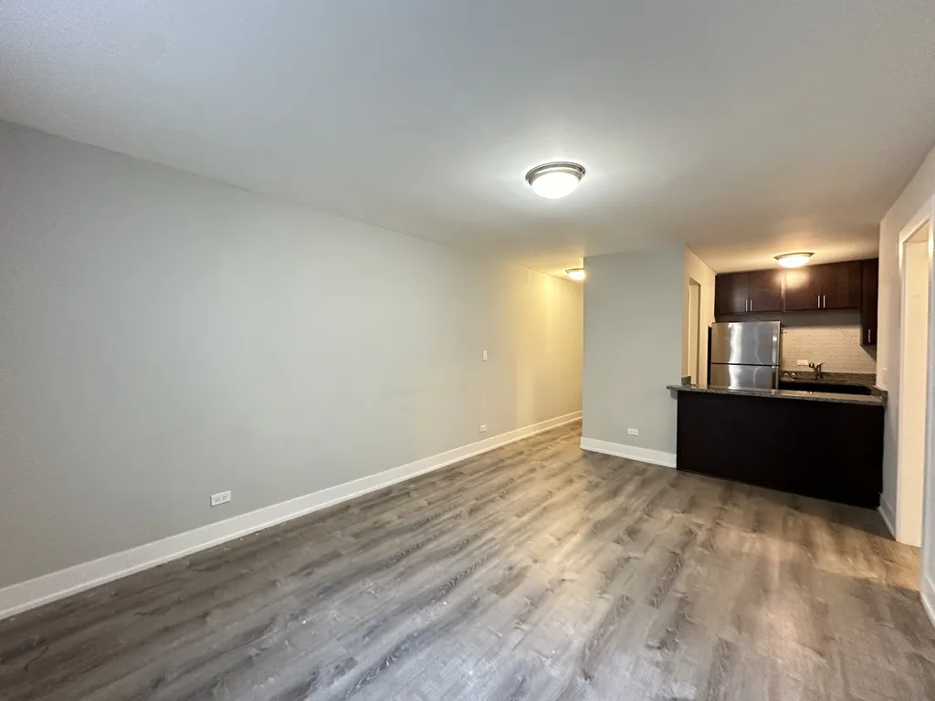 530 W Surf St, , 60657, USA 60657-unit#310-Chicago-IL