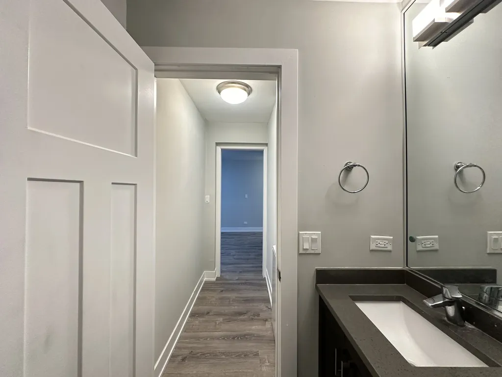 530 W Surf St, , 60657, USA 60657-unit#310-Chicago-IL