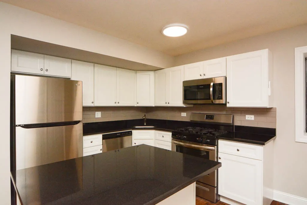 5736 N Winthrop Ave, ,  60660, USA 60660-unit#012-Chicago-IL