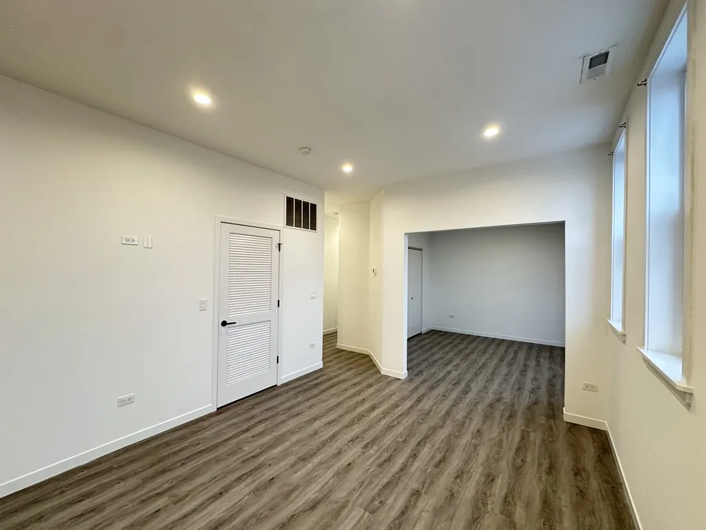 2743 W Division St, ,  60622, USA 60622-unit#4F-Chicago-IL