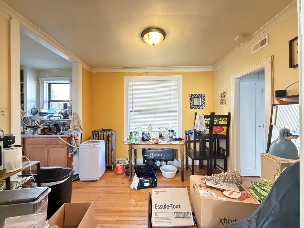 3125 N Hamlin Ave, ,  60618, USA 60618-unit#2B-Chicago-IL