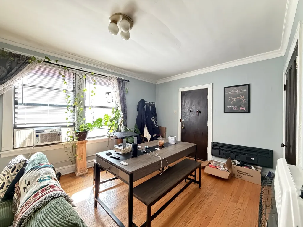 3125 N Hamlin Ave, ,  60618, USA 60618-unit#2B-Chicago-IL