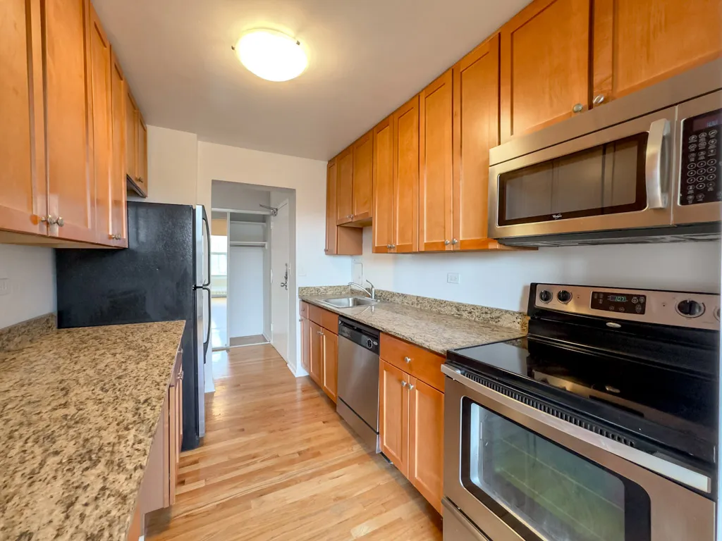 5650 N Sheridan Rd, , 60660, USA 60660-unit#3B-Chicago-IL