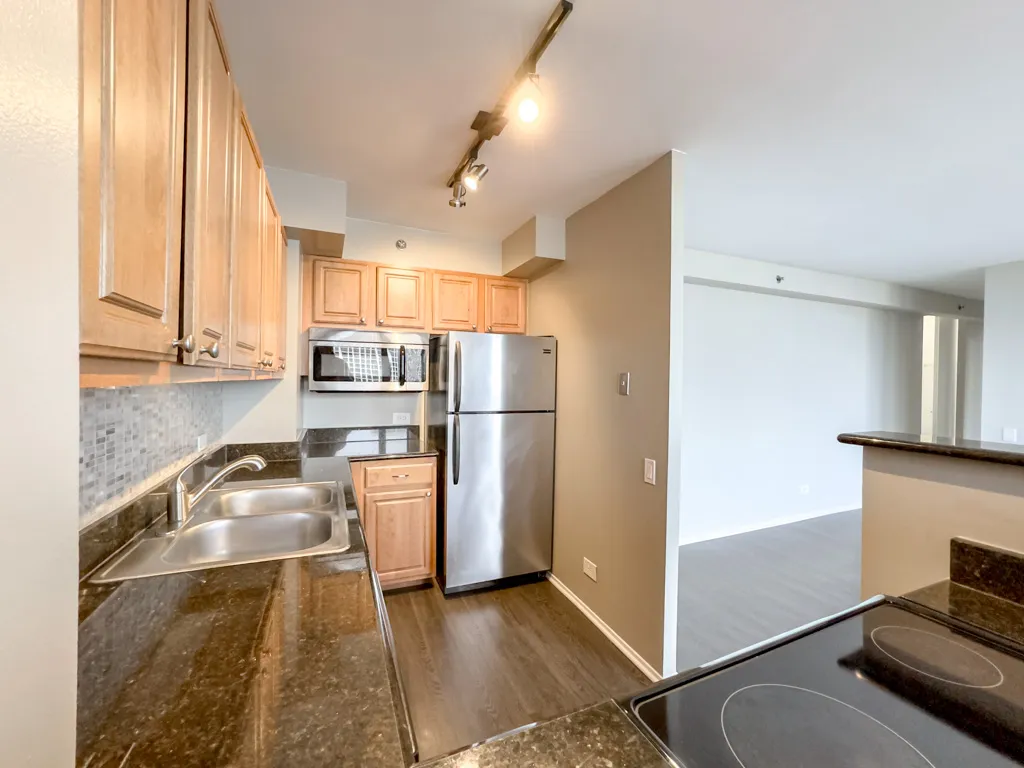 4334 N Hazel St, , 60613, USA 60613-unit#1603-Chicago-IL