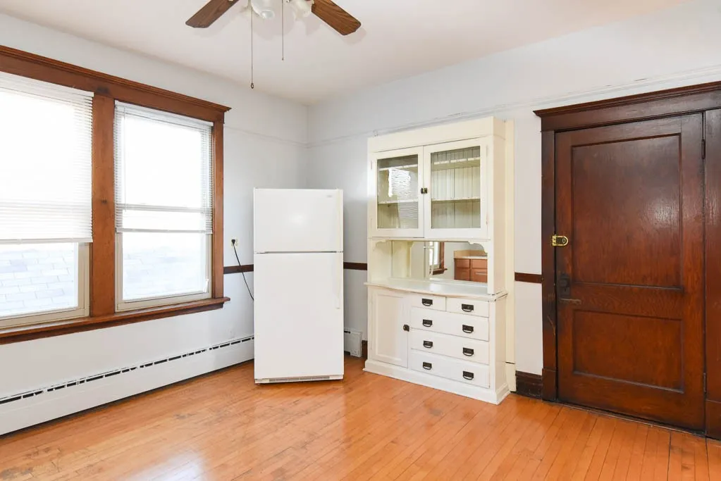 5141 W Roscoe St, ,  60641, USA 60641-unit#2F-Chicago-IL