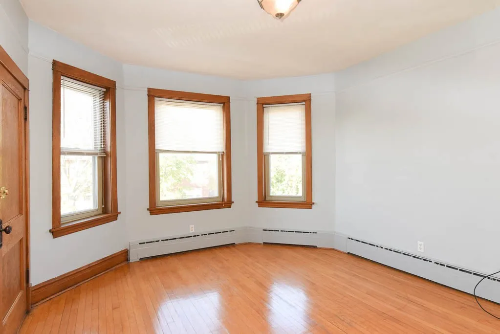 5141 W Roscoe St, ,  60641, USA 60641-unit#2F-Chicago-IL