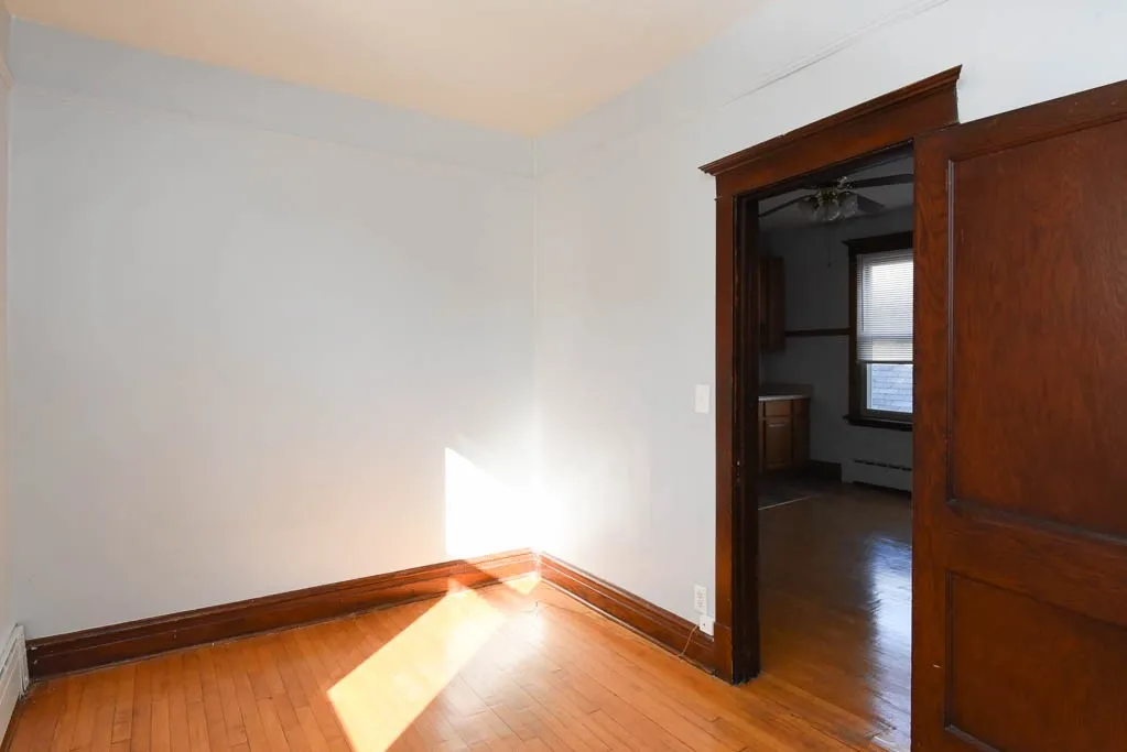 5141 W Roscoe St, ,  60641, USA 60641-unit#2F-Chicago-IL