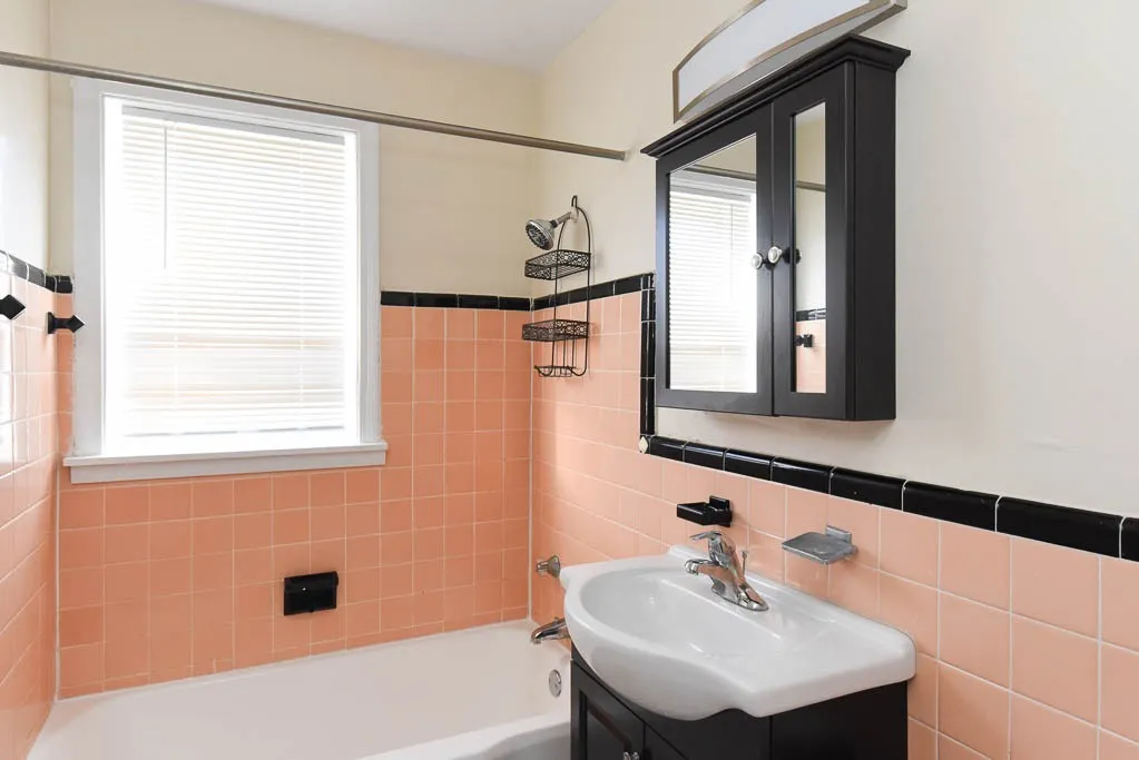 2723 W Berwyn Ave, ,  60625, USA 60625-unit#2-Chicago-IL