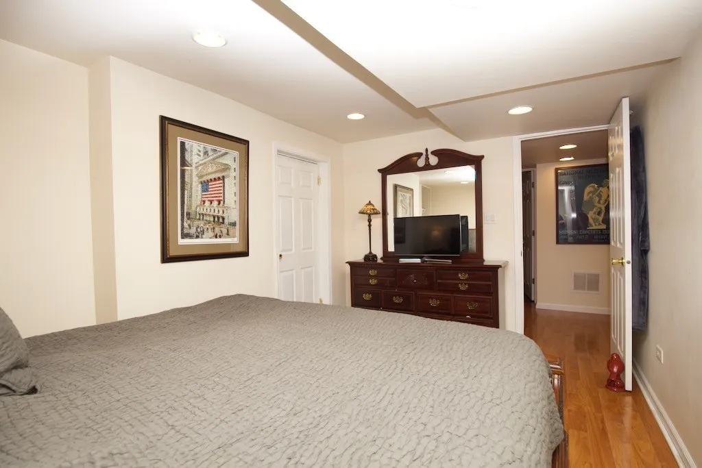 931 W Newport Ave, ,  60657, USA 60657-unit#G-Chicago-IL