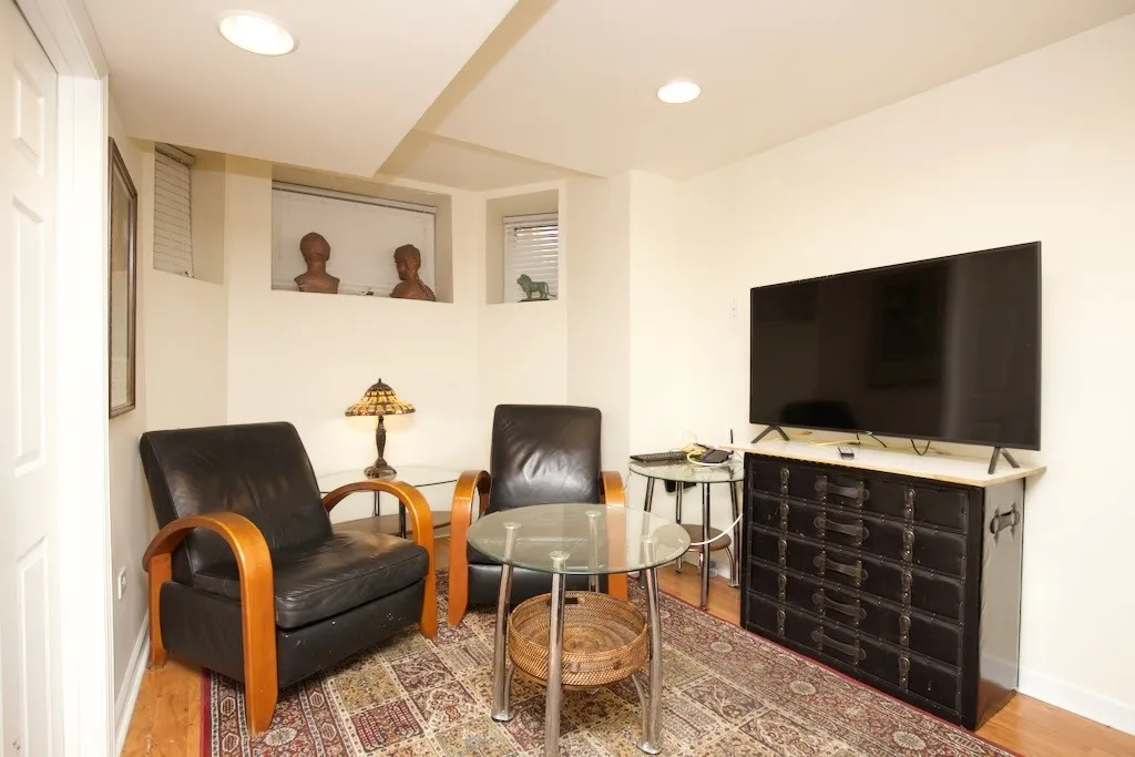931 W Newport Ave, ,  60657, USA 60657-unit#G-Chicago-IL