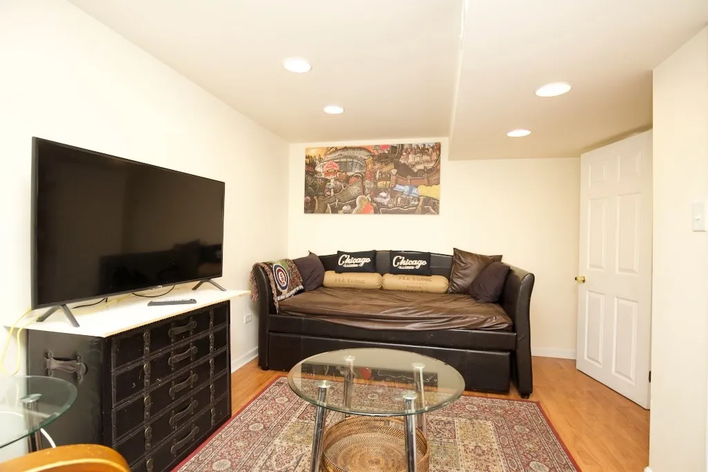 931 W Newport Ave, ,  60657, USA 60657-unit#G-Chicago-IL