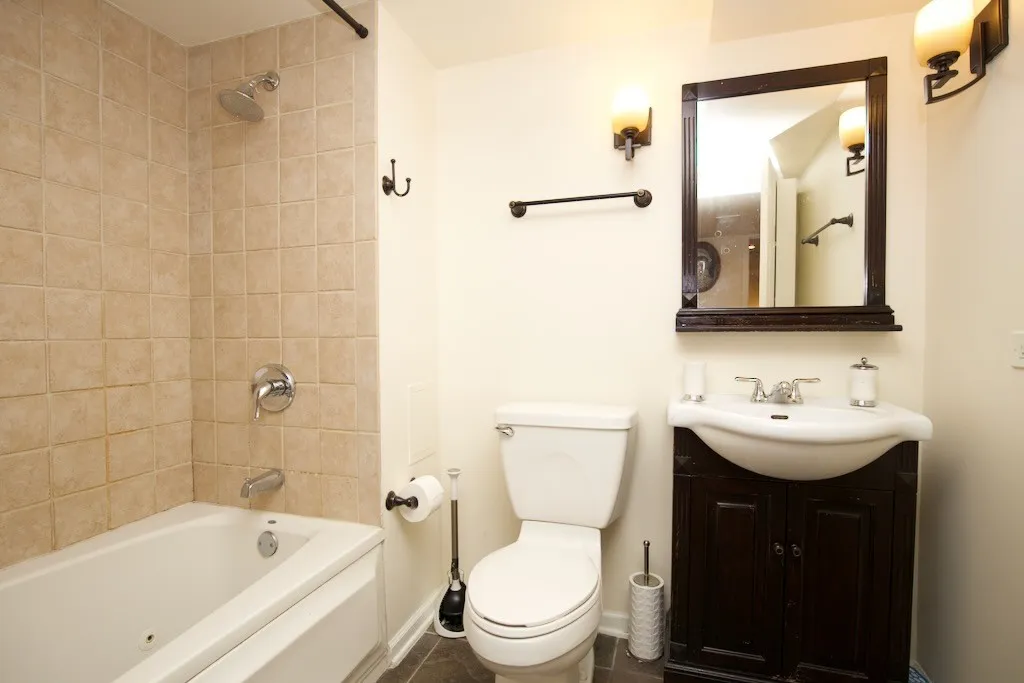 931 W Newport Ave, ,  60657, USA 60657-unit#G-Chicago-IL