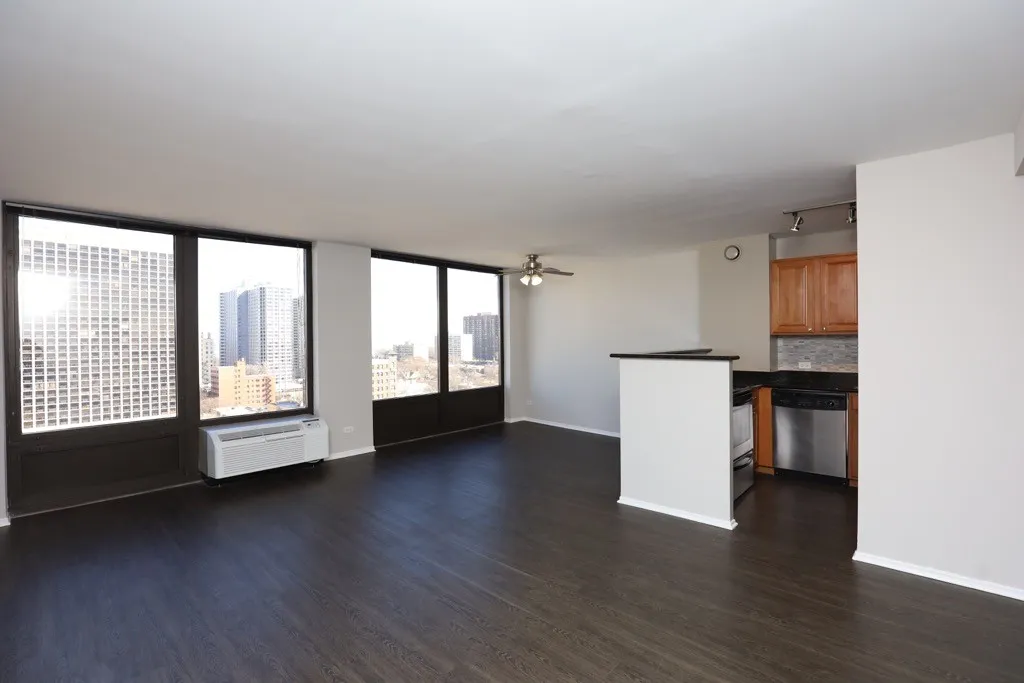 4334 N Hazel St, ,  60613, USA 60613-unit#913-Chicago-IL