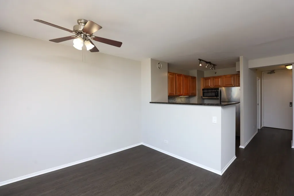 4334 N Hazel St, ,  60613, USA 60613-unit#913-Chicago-IL