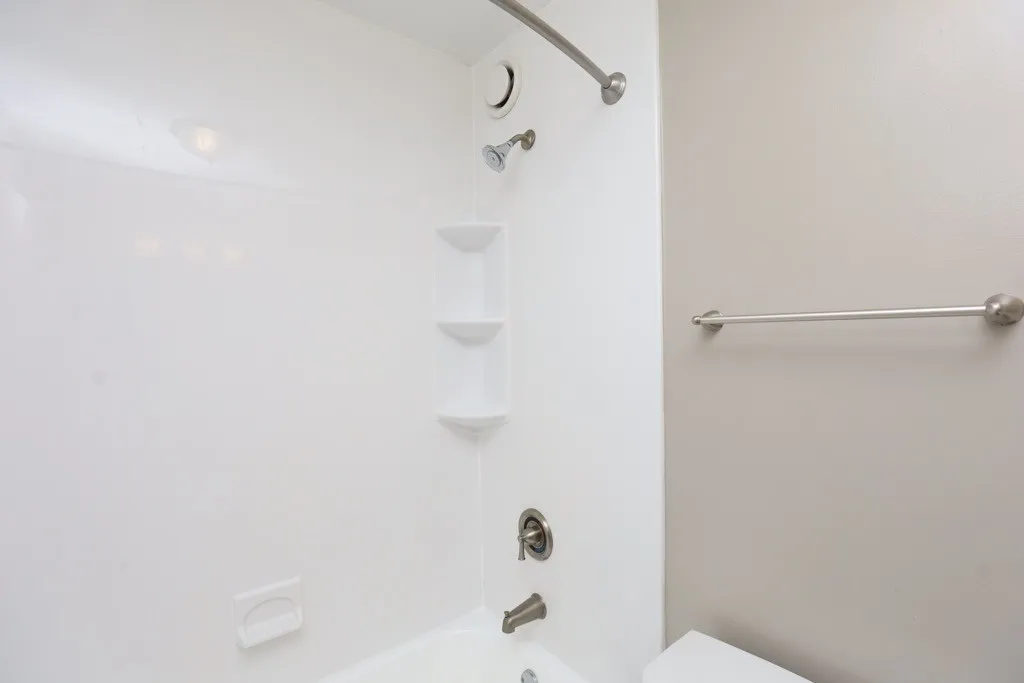 4334 N Hazel St, ,  60613, USA 60613-unit#913-Chicago-IL