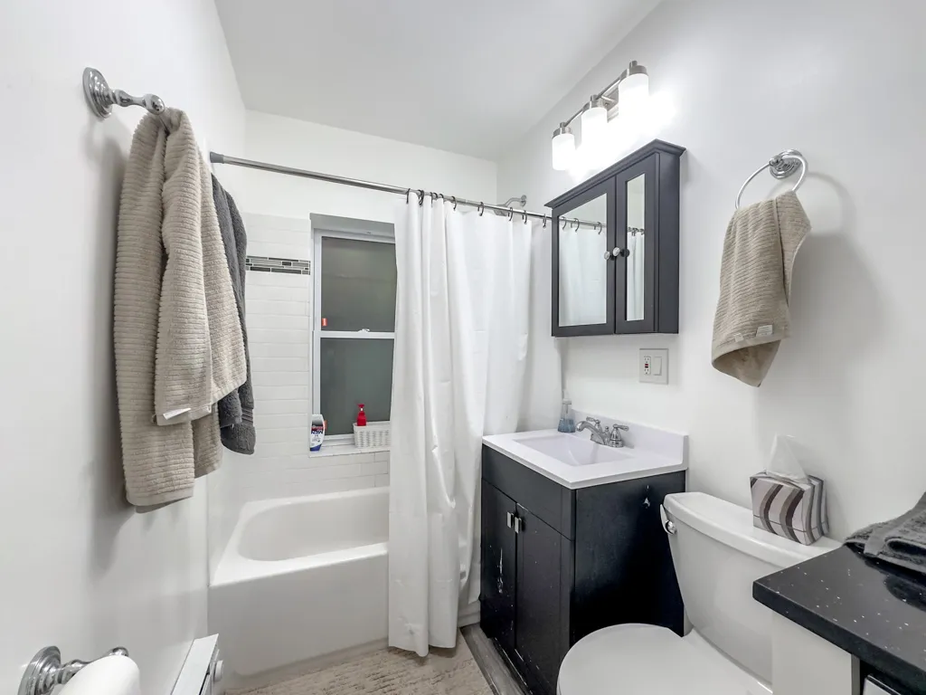 837 W Cornelia Ave, , 60657, USA 60657-unit#1N-Chicago-IL