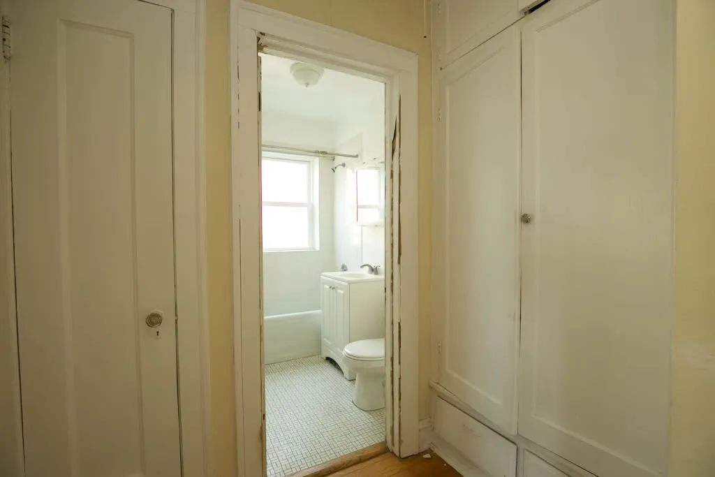 918 Green Bay Rd, ,  60093, USA 60093-unit#2L-Winnetka-IL