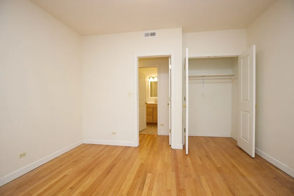 6713 N Sheridan Rd, , 60626, USA 60626-unit#2N-Chicago-IL
