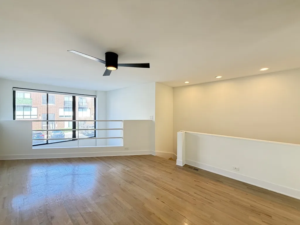954 W Grace St, , 60613, USA 60613-unit#C102-Chicago-IL