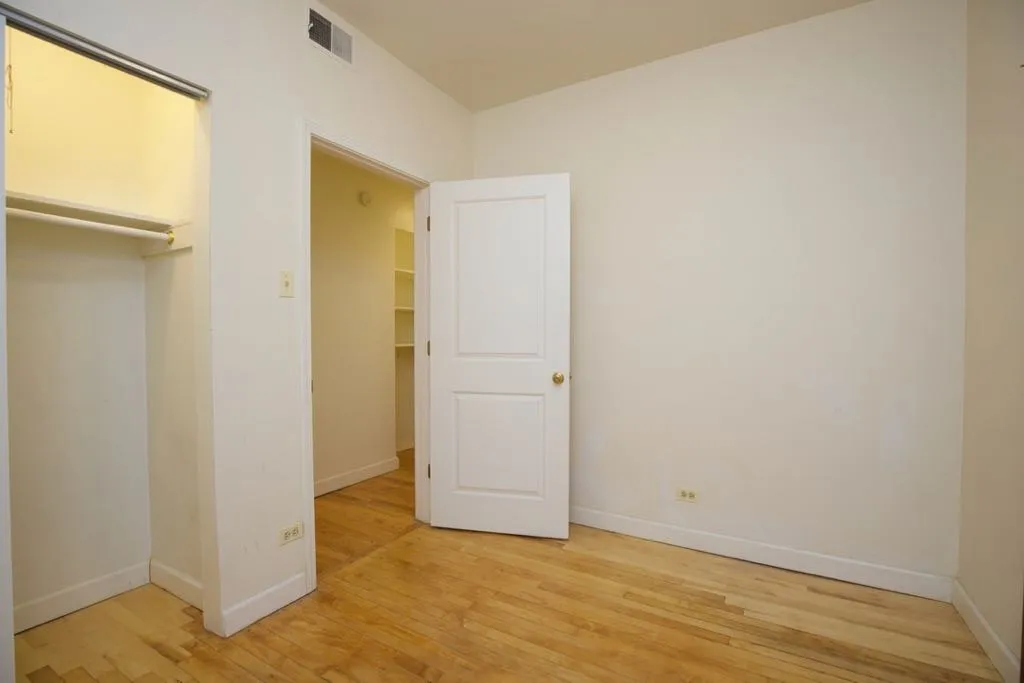 6713 N Sheridan Rd, ,  60626, USA 60626-unit#1N-Chicago-IL