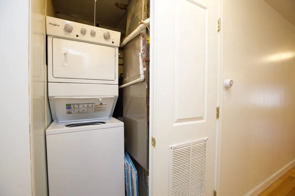 6713 N Sheridan Rd, ,  60626, USA 60626-unit#1N-Chicago-IL