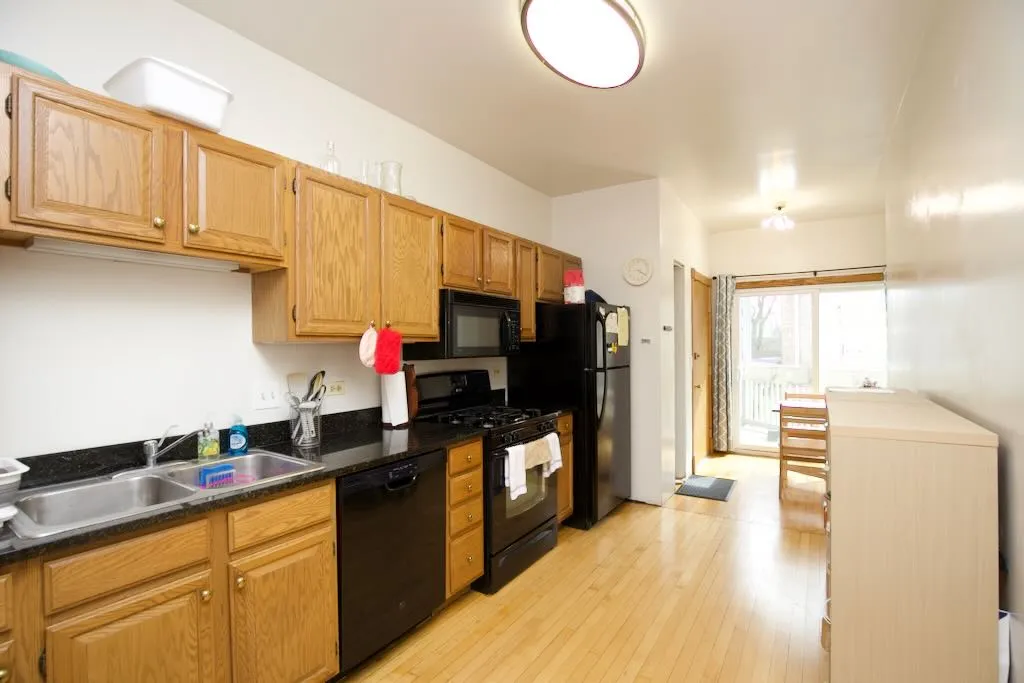 6717 N Sheridan Rd, ,  60626, USA 60626-unit#2S-Chicago-IL