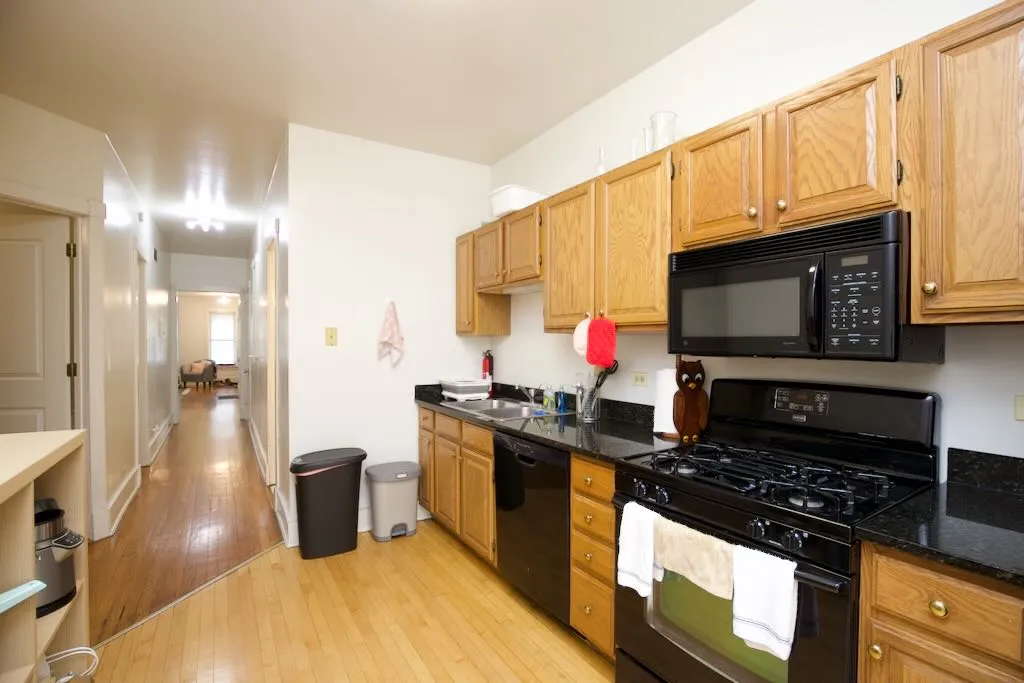 6717 N Sheridan Rd, ,  60626, USA 60626-unit#2S-Chicago-IL