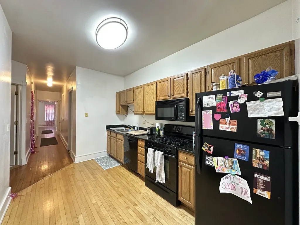 6717 N Sheridan Rd, ,  60626, USA 60626-unit#1S-Chicago-IL