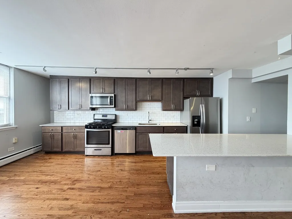 6415 N Sheridan Rd, ,  60626, USA 60626-unit#1001-Chicago-IL