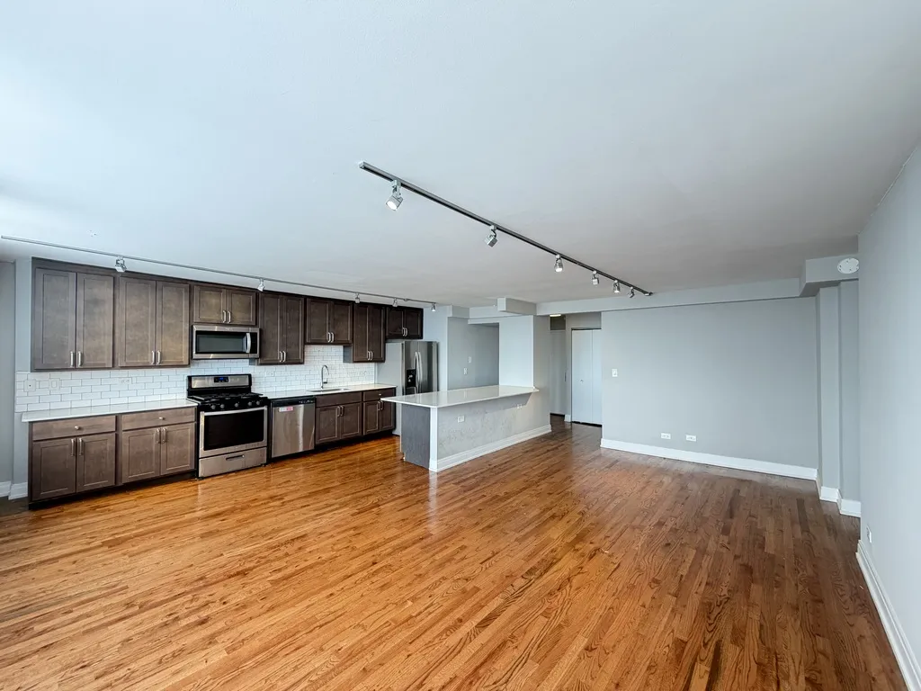6415 N Sheridan Rd, ,  60626, USA 60626-unit#1001-Chicago-IL