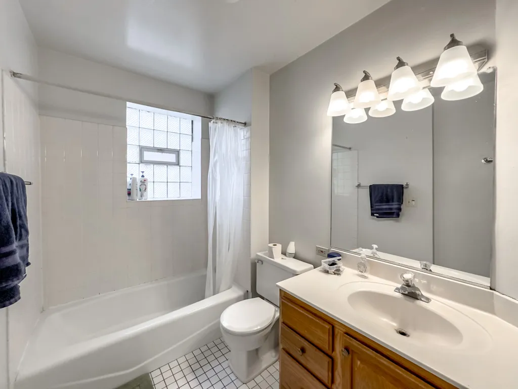 6719 N Sheridan Rd, ,  60626, USA 60626-unit#3N-Chicago-IL
