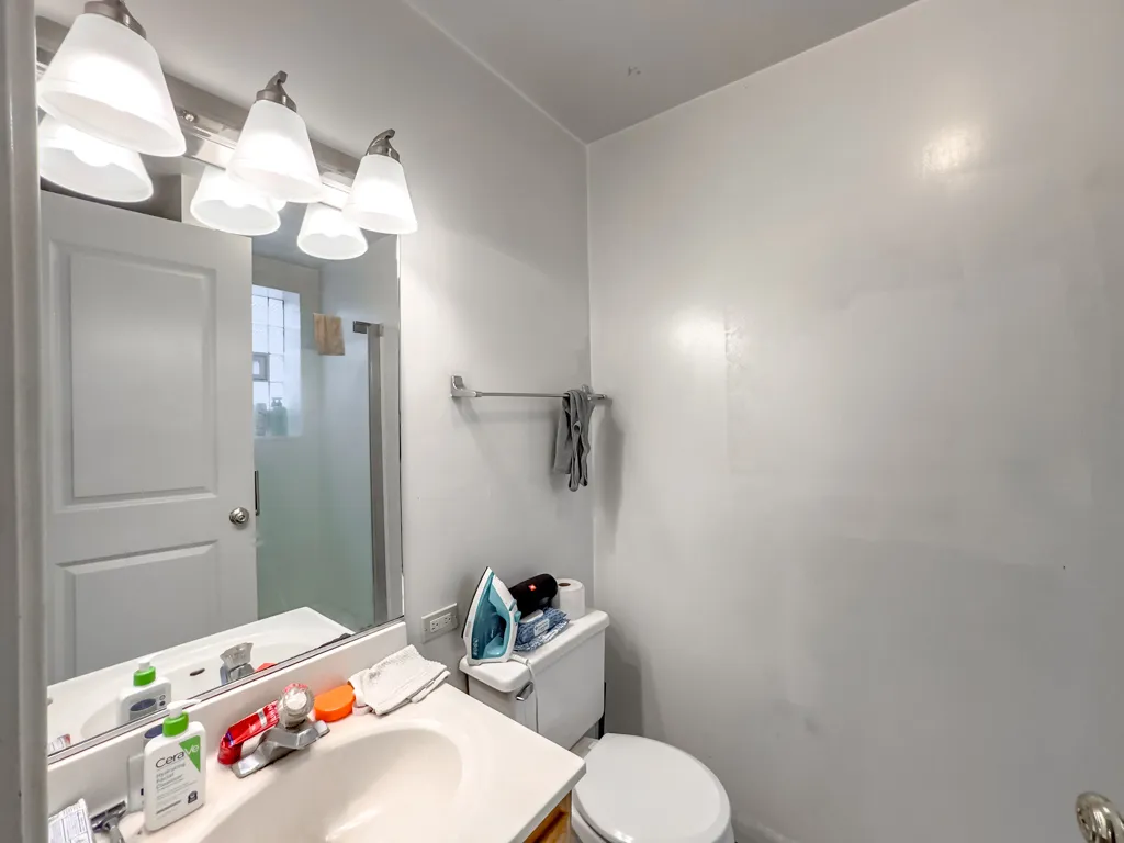 6719 N Sheridan Rd, ,  60626, USA 60626-unit#3N-Chicago-IL
