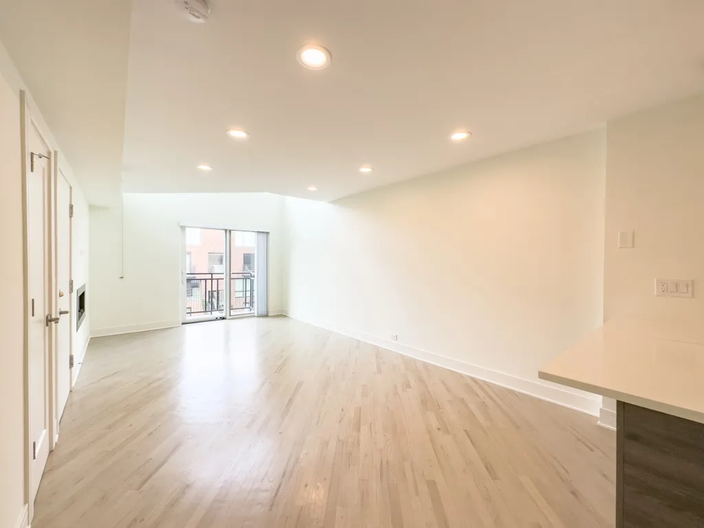 944 W Grace St, ,  60613, USA 60613-unit#F202-Chicago-IL