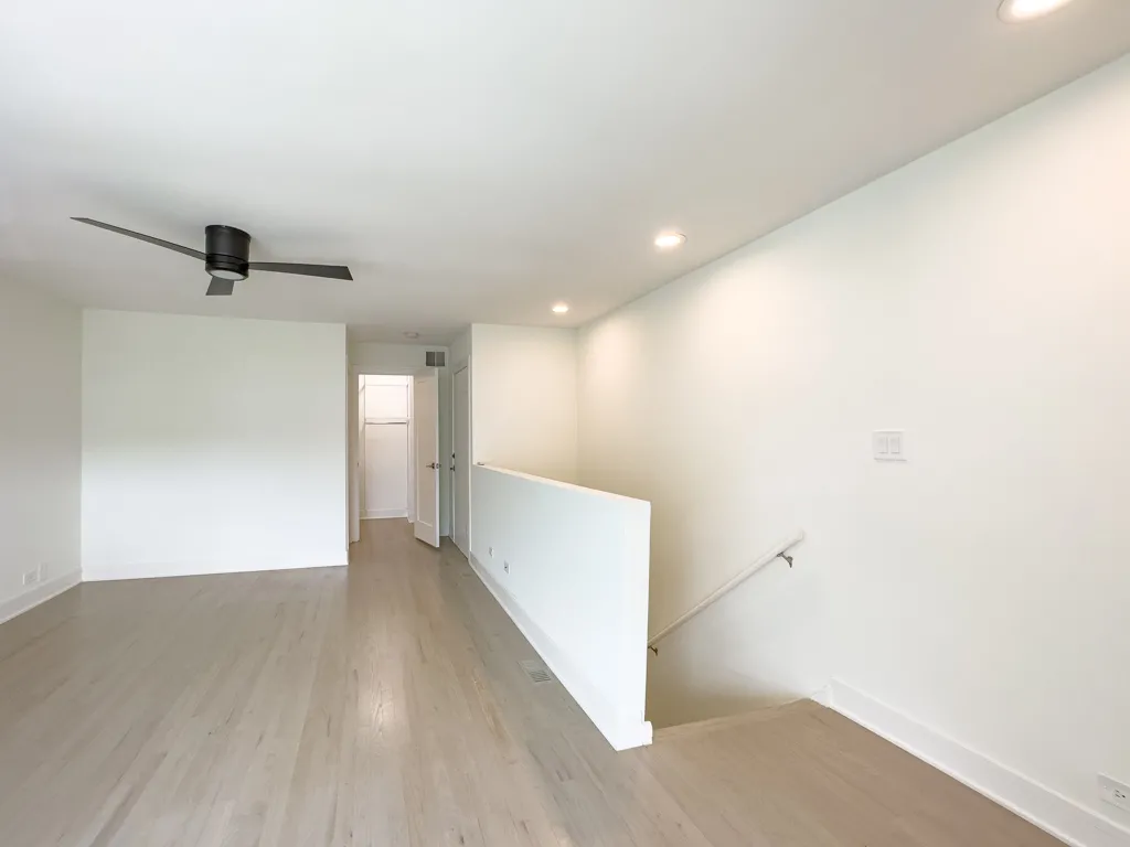 944 W Grace St, ,  60613, USA 60613-unit#F202-Chicago-IL