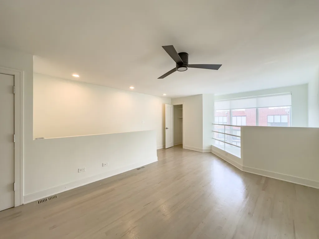944 W Grace St, ,  60613, USA 60613-unit#F202-Chicago-IL