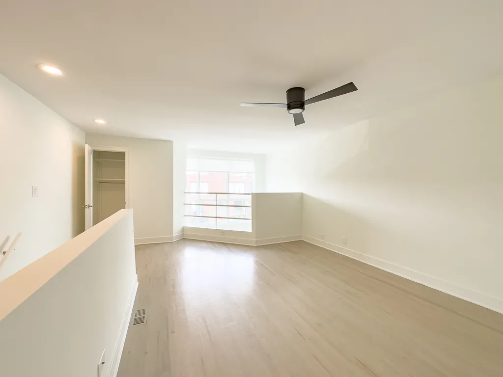 944 W Grace St, ,  60613, USA 60613-unit#F202-Chicago-IL