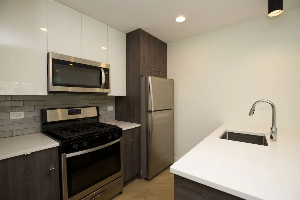944 W Grace St, , 60613, USA 60613-unit#H201-Chicago-IL