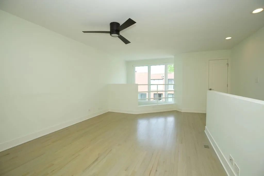 944 W Grace St, , 60613, USA 60613-unit#H201-Chicago-IL