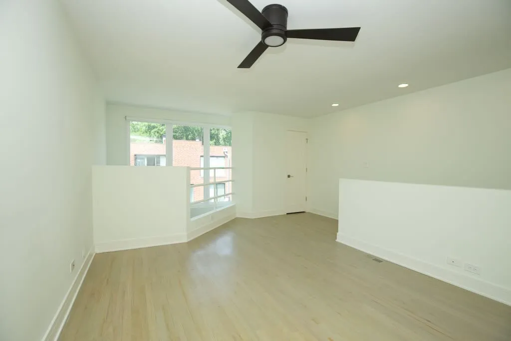 944 W Grace St, , 60613, USA 60613-unit#H201-Chicago-IL