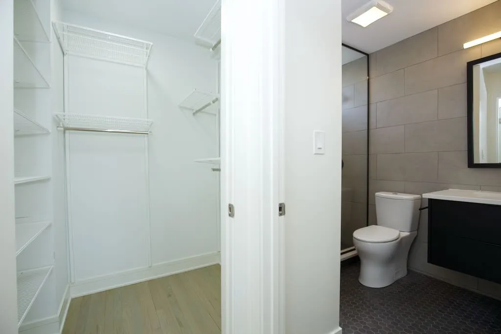 944 W Grace St, , 60613, USA 60613-unit#H201-Chicago-IL